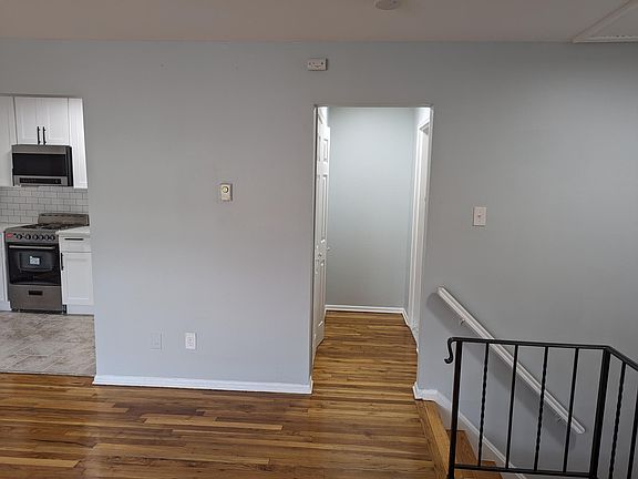 4th image of 257 Essex St APT 4A