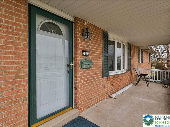 4th image of 3025 Oakland Dr
