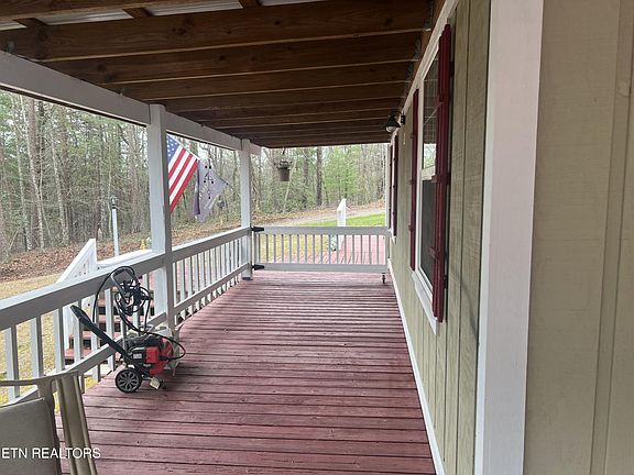 4th image of 203 Tall Pine Cir