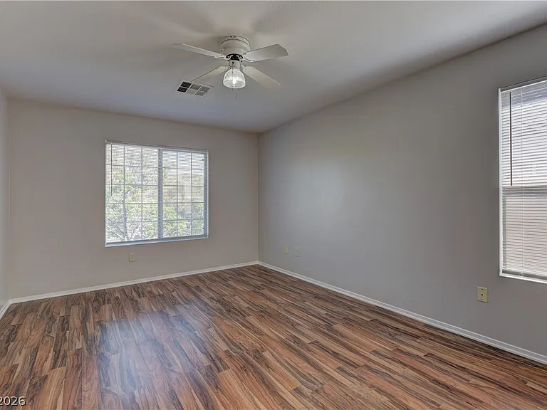 10753 Pipers Cove Ln — Photo 13