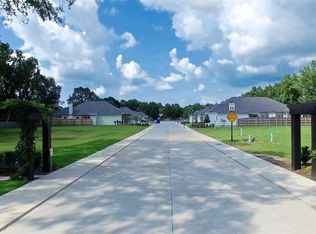 1045 Club Pl, Baton Rouge, LA 70810