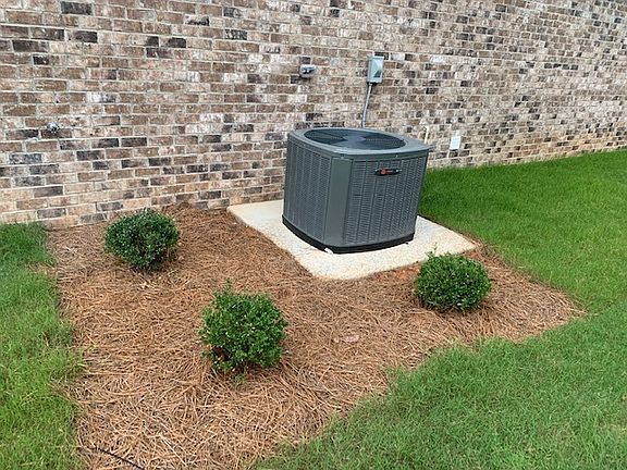 2nd image of 3027 Crystal Creek Dr