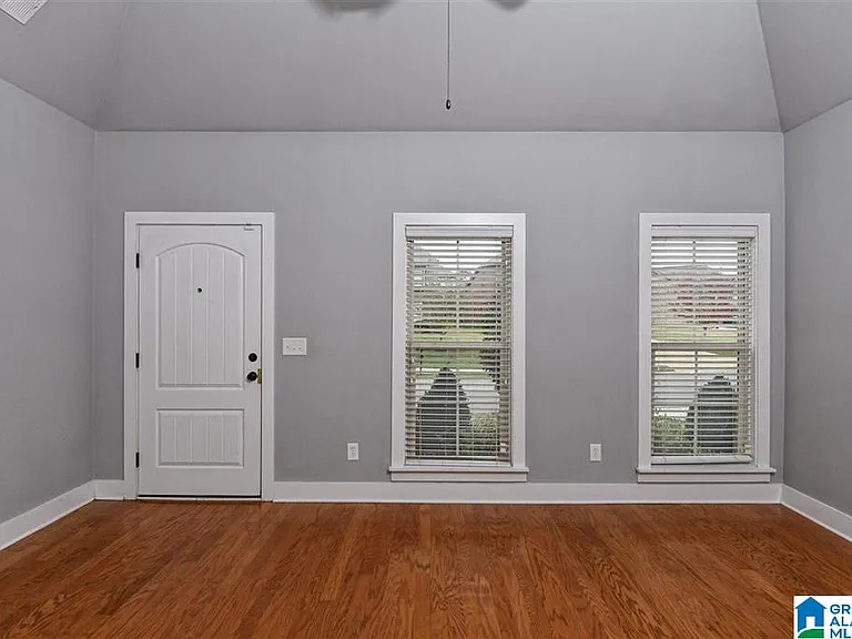 366 Kingston Cir — Photo 10