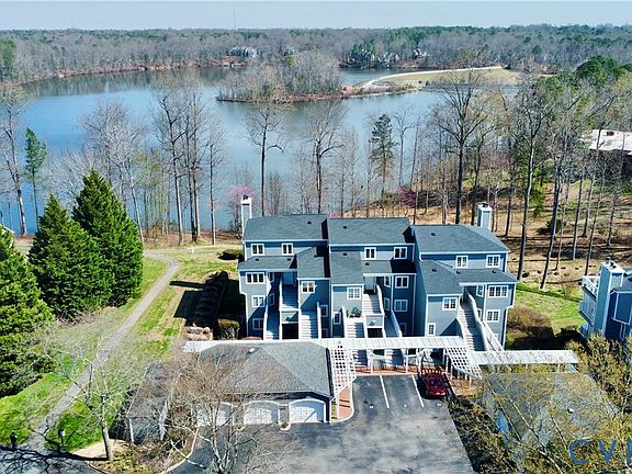 2nd image of 34 Spinnaker Cove Dr