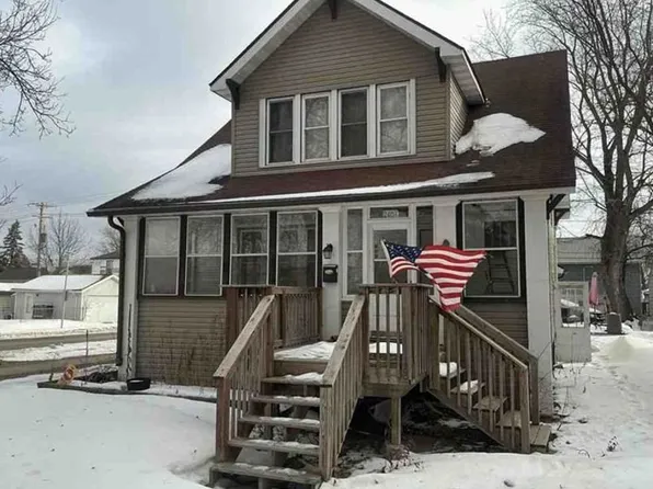 2404 6th Ave E, Hibbing, MN 55746