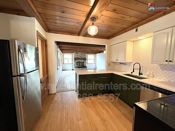 5th image of 4929 N Hollywood Ave