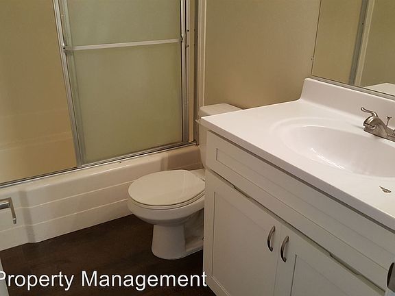 5th image of 3637 Glendon Ave Unit 205
