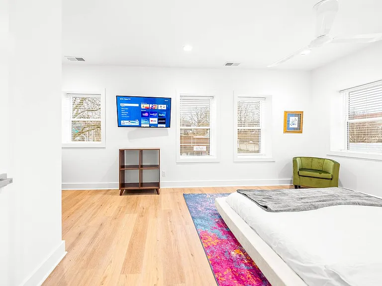 4245 Troost Ave #1 — Photo 19