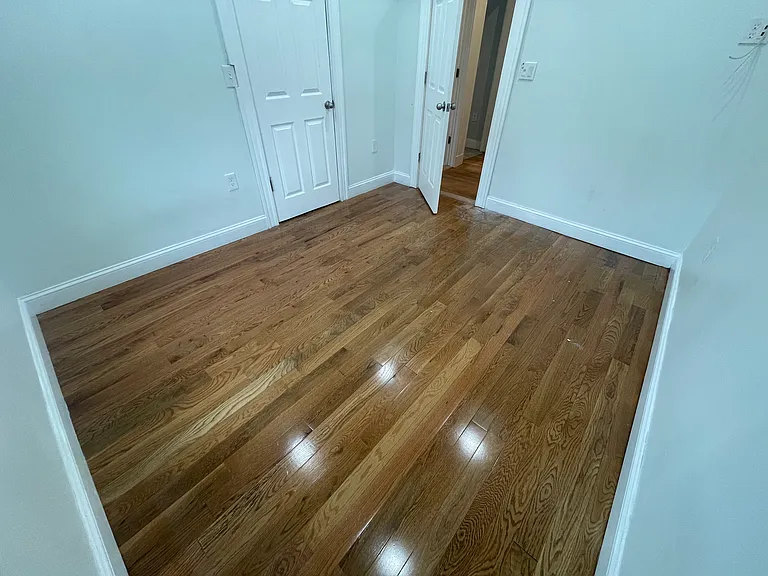 62 Charlotte St #3 — Photo 10
