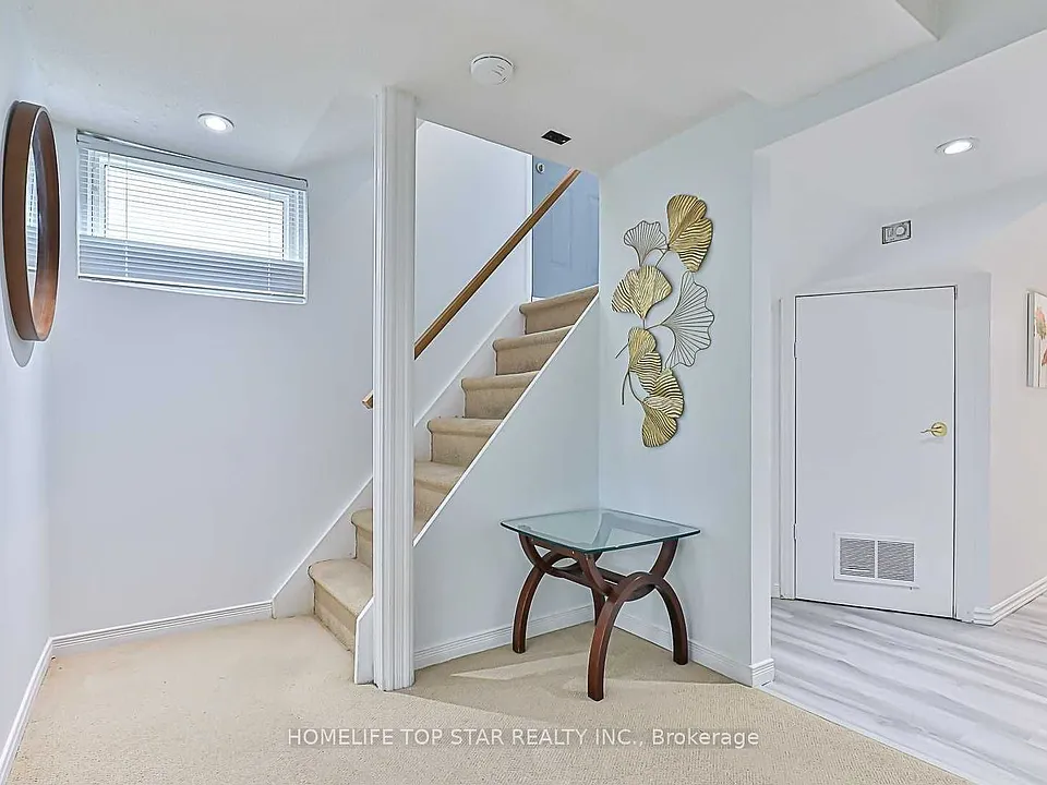 209 W Connaught Ave #BASEMENT