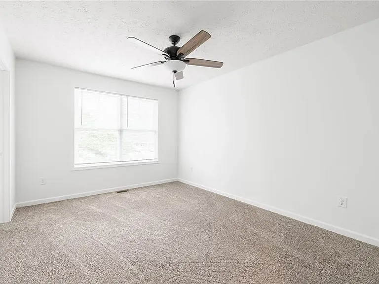 32 Durant Pl #A — Photo 4