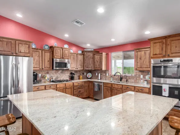 3250 E Mescalero Dr, Vail, AZ 85641