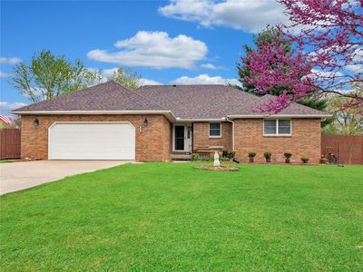 1916 Magnolia Dr, Lebanon, MO, 65536