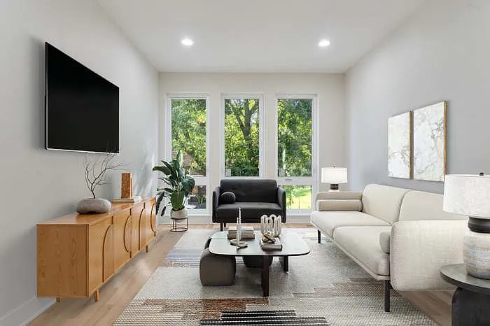 6404 S Vernon Ave #2 — Photo 3