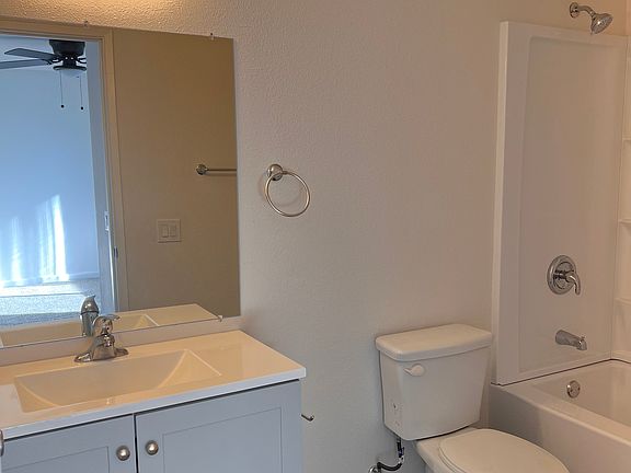 5th image of 1934 West Dr APT C