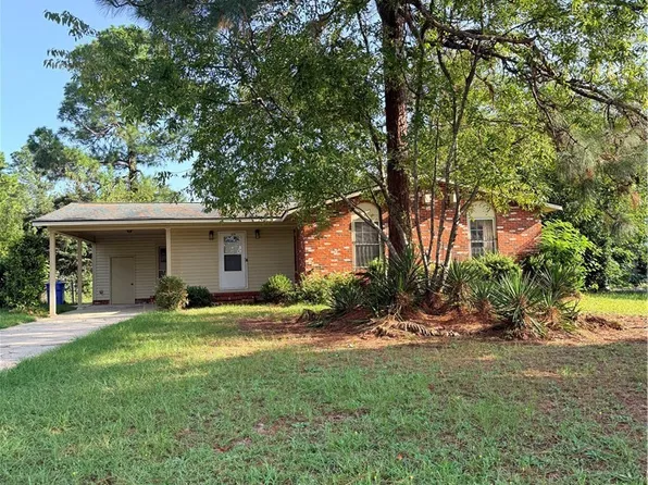 1610 Diplomat Dr, Fayetteville, NC 28304