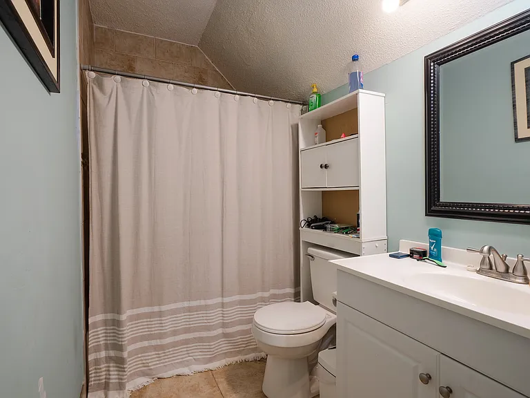 801 Wildwood Dr — Photo 5