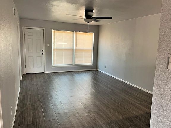 5th image of 6016 Westridge Ln APT 404