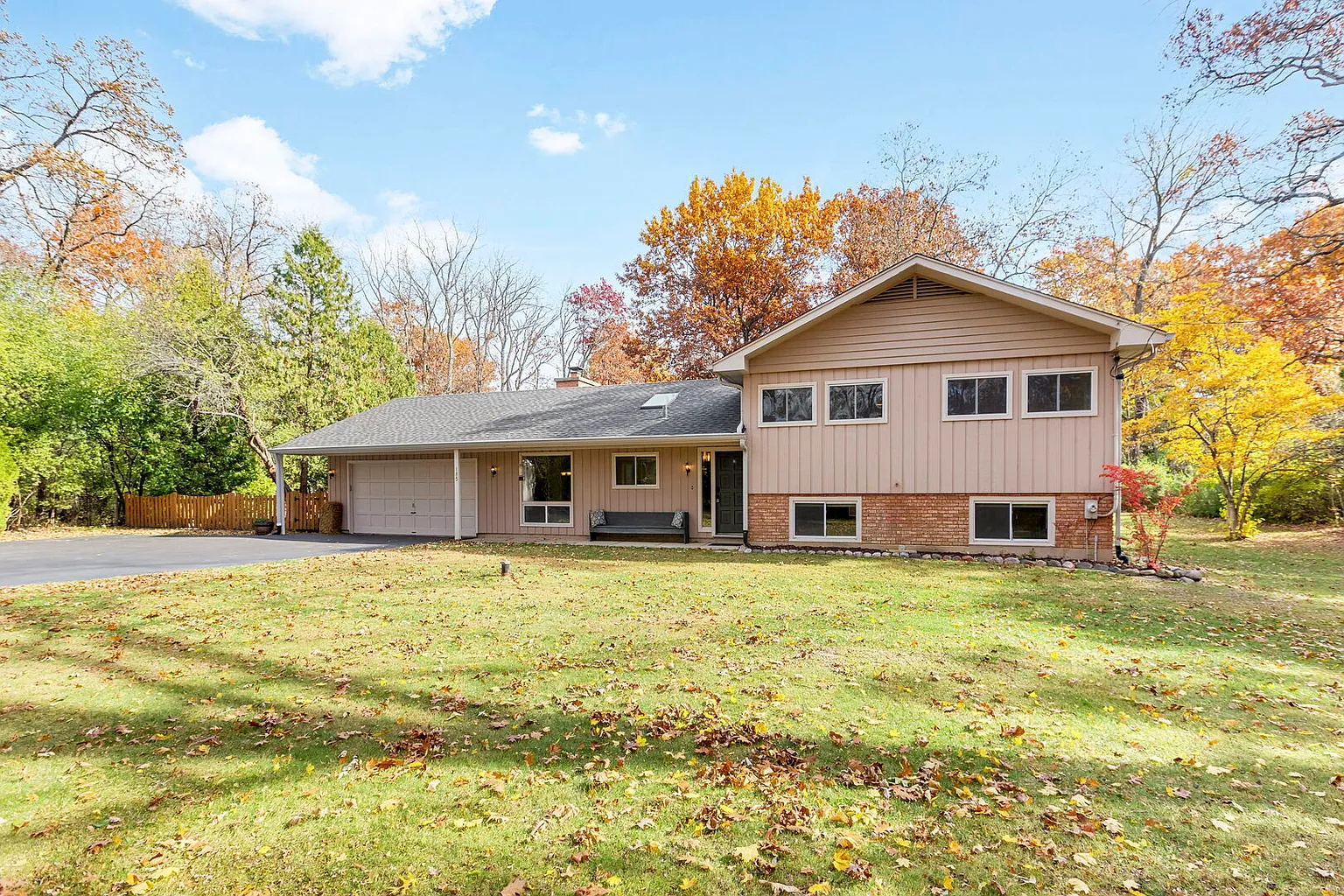 185 Kimberly Rd photo 1
