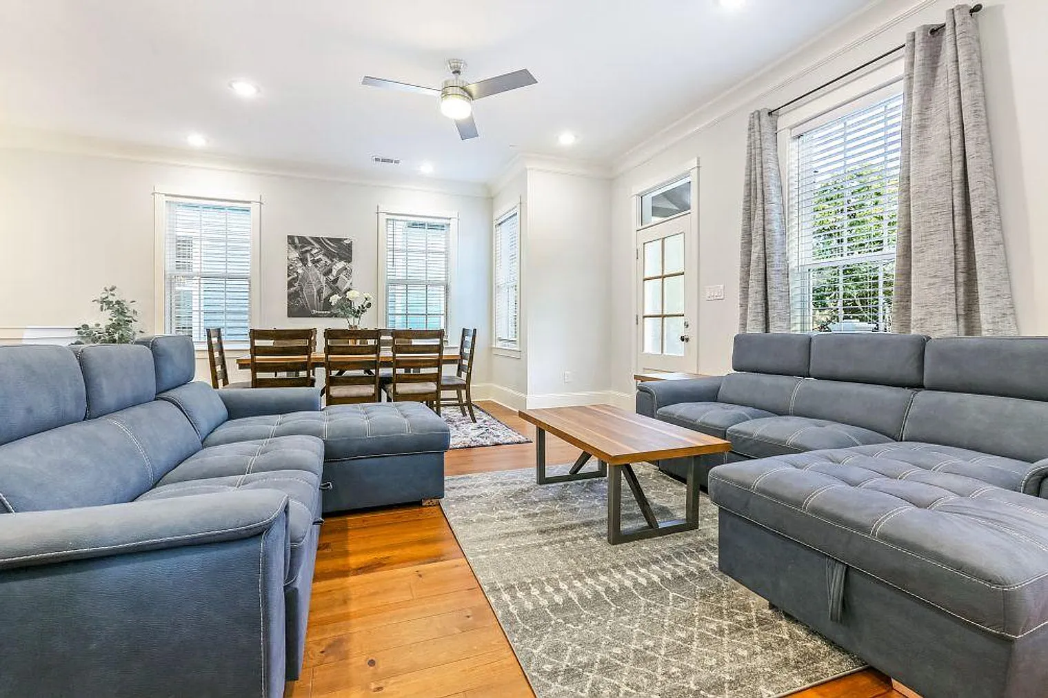 5 bed, 3.0 bath, 2292 sqft, $12,416 — Photo 2