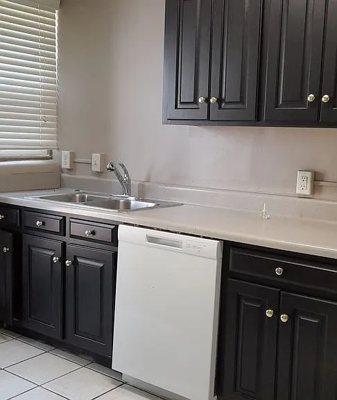 4918 Tennessee Ave — Photo 2