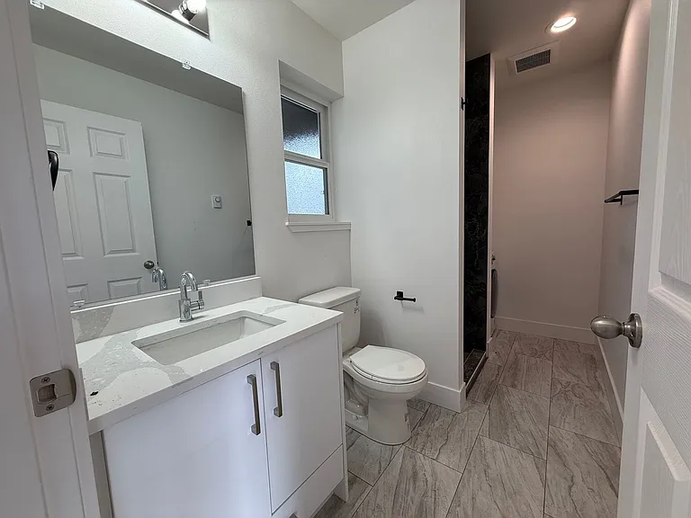 912 Alabama St — Photo 10