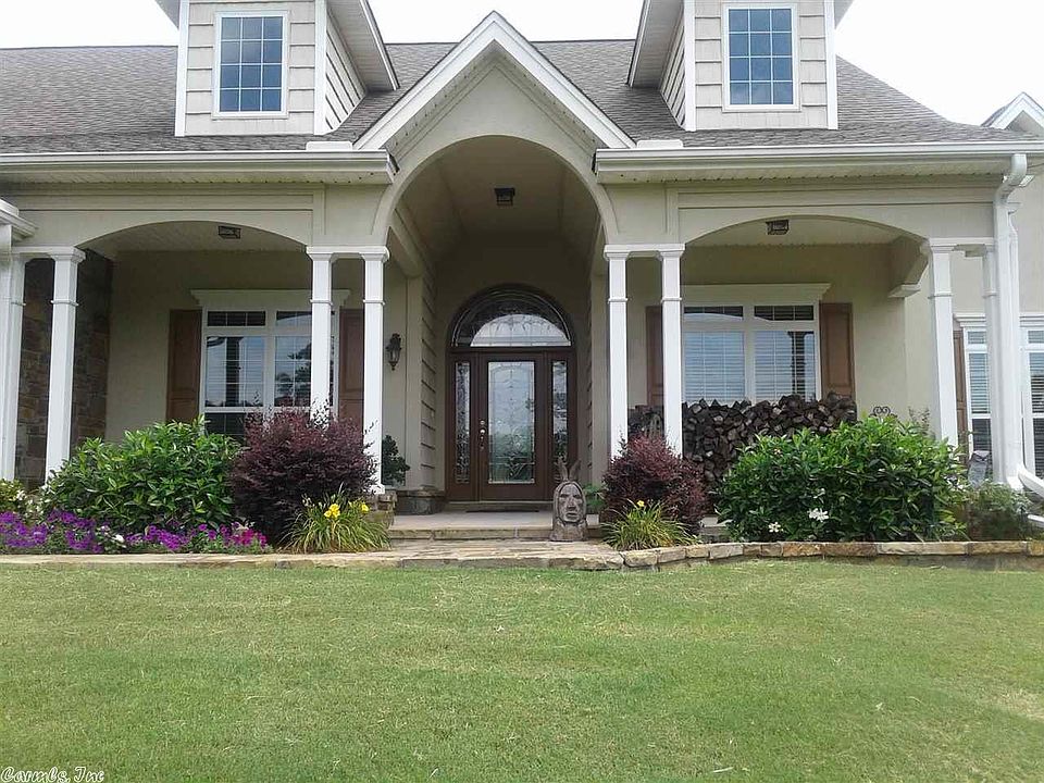 1st image of 297 Northlake Cv