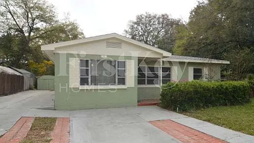 2901 E Crawford St Photo 1