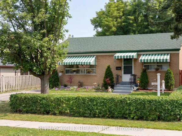 7084 Minotola Ave, Mississauga, ON L4T 2S8