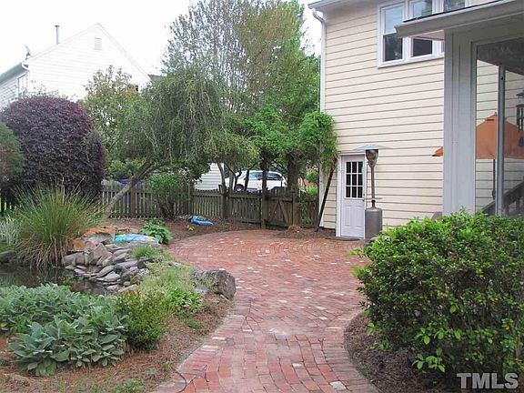 2nd image of 3412 Cottonwood Dr