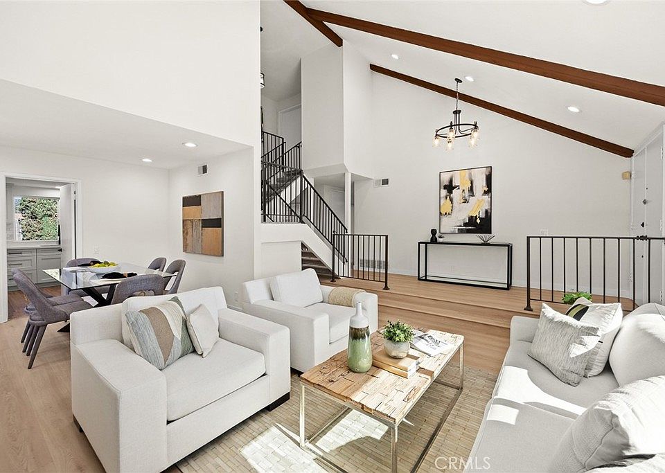 1st image of 16011 La Monde St