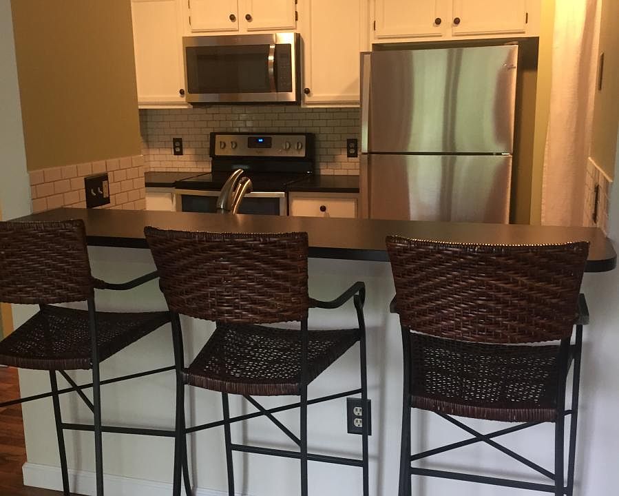 breakfast bar