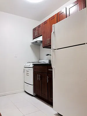 Rented by Fifth & Forever LLC | media 10