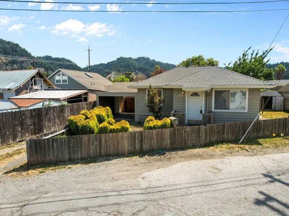 612 2nd Ave, Rio Dell, CA 95562