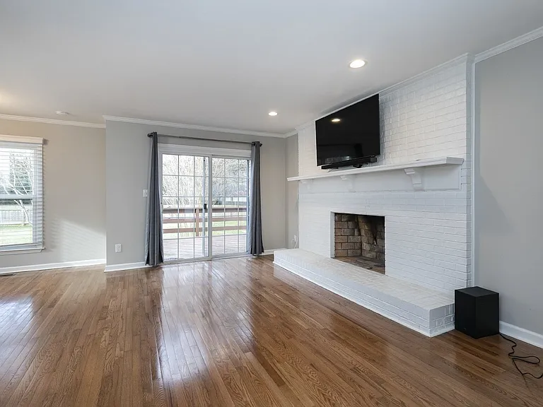 106 Allison Way #A — Photo 8