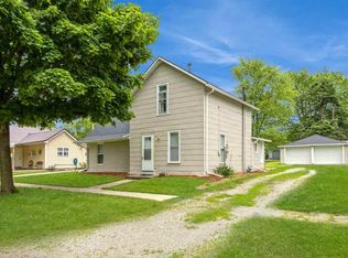 211 N Carpenter St, Keota, IA 52248