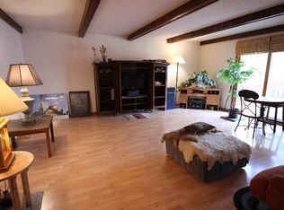 2043 Champagne Dr, Ann Arbor, MI 48108