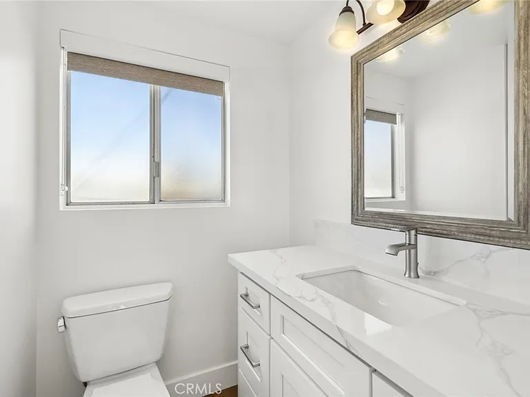 2551 Bayshore Dr — Photo 16