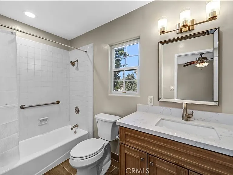 1315 W Valleyheart Dr — Photo 25
