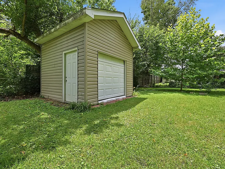 308 Mulberry Dr — Photo 13