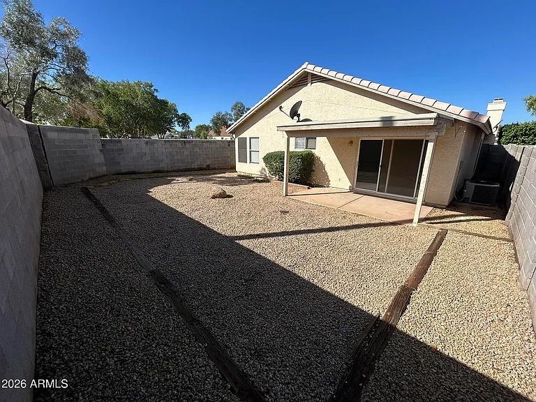 51 N Del Pueblo Pl — Photo 21