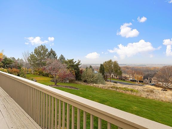 3rd image of 312 Adair Dr