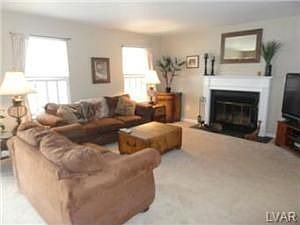 3rd image of 3765 Redwood Ct