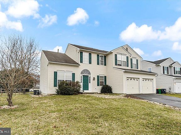 2nd image of 400 Cavalier Dr