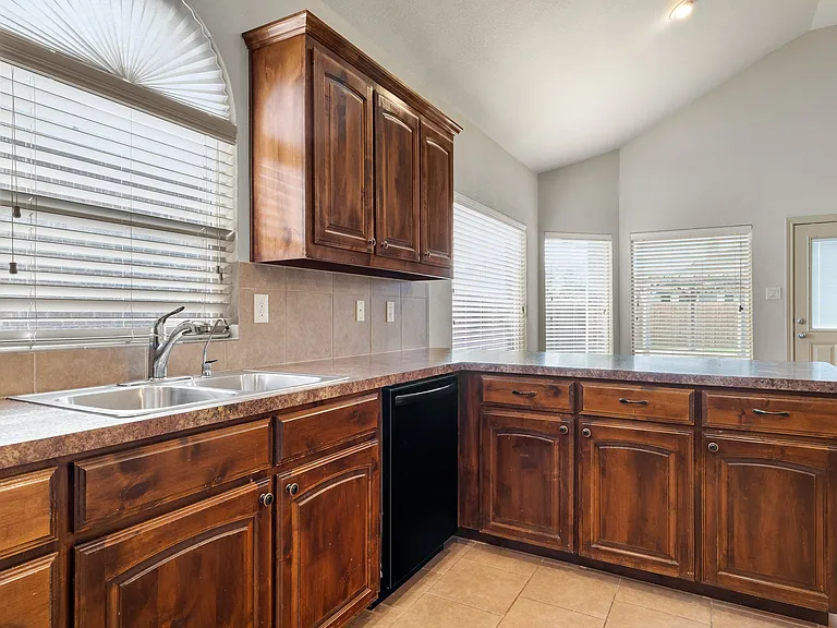 3124 Buckthorn Ln — Photo 18