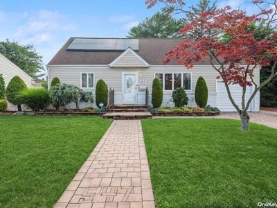 547 Kings Avenue, Massapequa, NY, 11758