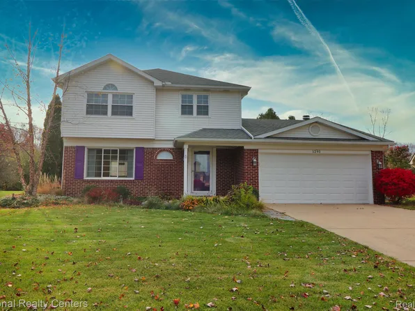 1291 Wedgewood Cir, Saline, MI 48176