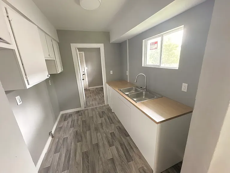 3256 Augusta St — Photo 3