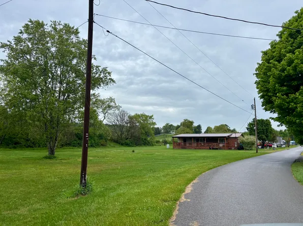 75 Allman Ave, Cowen, WV 26206