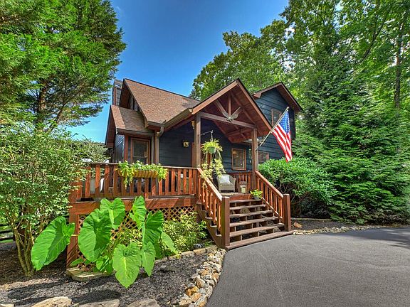 2nd image of 104 Gibbs Trail